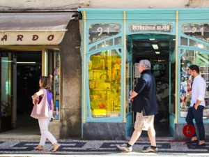 Portugal em destaque no Financial Times por “atrair estrangeiros com isenção de impostos e postura anti-populista”