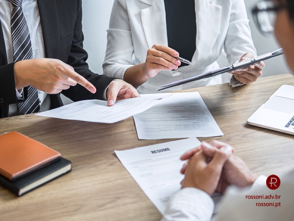 O que é usucapião e como pode ser usado para regularizar a propriedade de um imóvel?