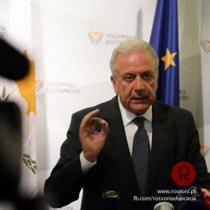Comissário europeu apela ao fim dos controlos no espaço Schengen